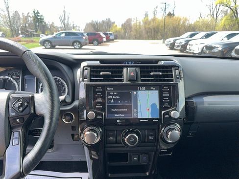 Used 2023 Toyota 4Runner TRD Off-Road Premium w/ Off Road Premium Plus Package AWD/4WD image 11