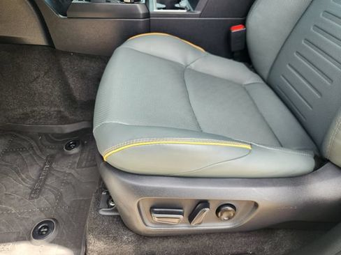 Certified 2025 Toyota 4Runner Trailhunter AWD/4WD image 22
