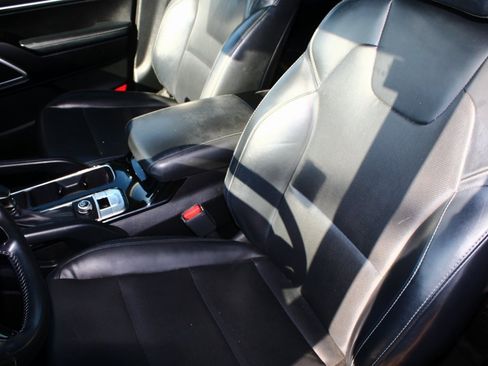 Used 2020 Kia Telluride S w/ S 8 Passenger Seating Package image 4