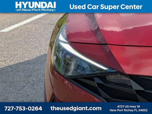 Certified 2023 Hyundai Elantra SEL w/ Preferred Accessory Package FWD image 9