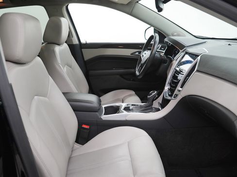 Used 2016 Cadillac SRX Luxury w/ Driver Awareness Package image 11