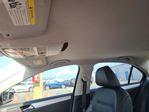 Used 2014 Volkswagen Jetta SE FWD image 13