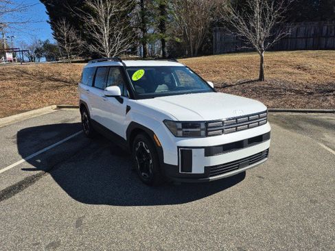Used 2025 Hyundai Santa Fe SEL image 1