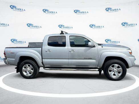 Used 2011 Toyota Tacoma PreRunner RWD image 6