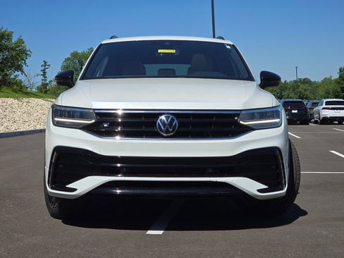 Used 2023 Volkswagen Tiguan SE R-Line AWD/4WD image 21