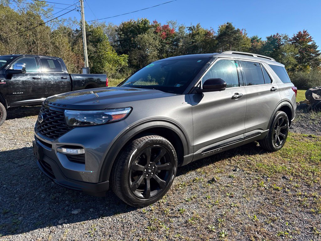 Used 2023 Ford Explorer ST-Line w/ Class IV Trailer Tow Package AWD/4WD image 3