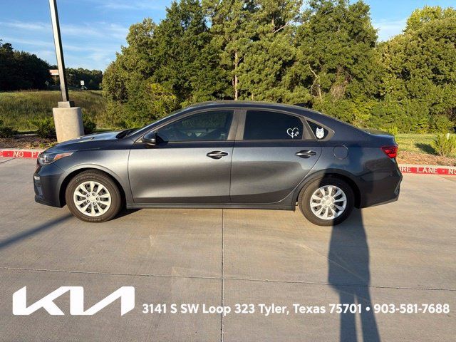 Used 2020 Kia Forte Sedan FWD image 5