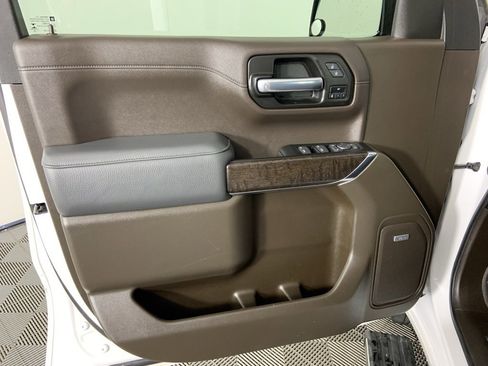 Used 2022 GMC Sierra 1500 Denali w/ Denali Premium Package image 24