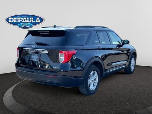 Used 2023 Ford Explorer XLT AWD/4WD image 7