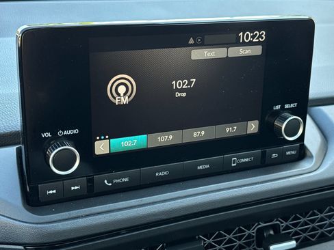 Used 2025 Honda Accord SE image 14