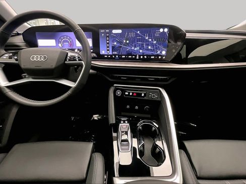 Used 2026 Audi Q5 Premium Plus w/ Premium Plus AWD/4WD image 16