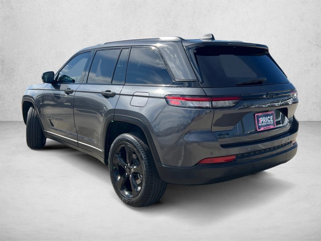 Certified 2025 Jeep Grand Cherokee Limited w/ Black Appearance Package AWD/4WD image 8