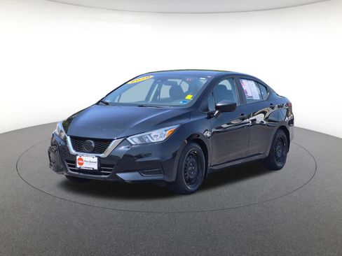 Used 2020 Nissan Versa S FWD image 3