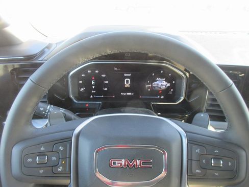 New 2026 GMC Sierra 1500 Elevation image 16