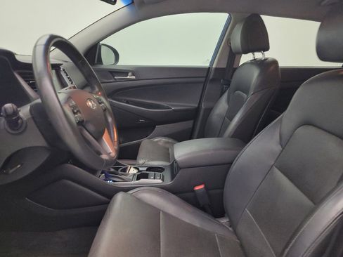 Used 2018 Hyundai Tucson Limited FWD image 17