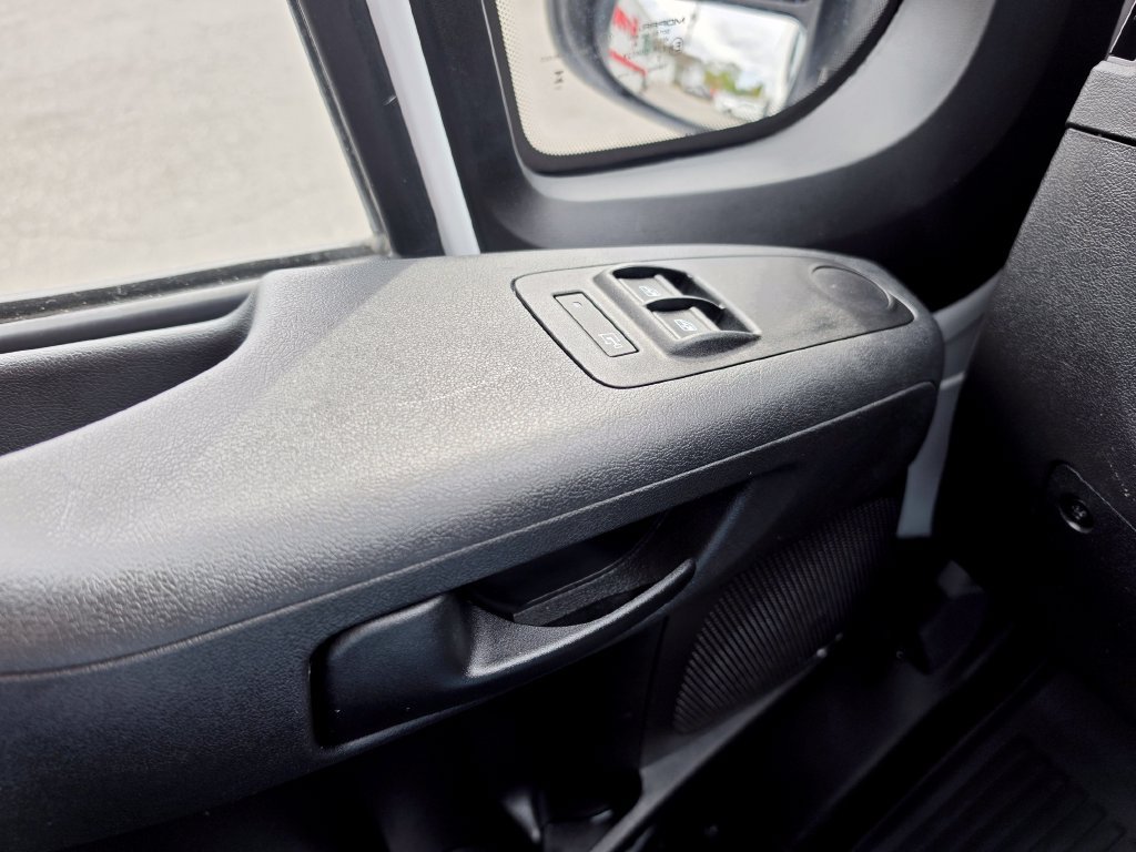 Used 2025 RAM ProMaster 1500 FWD image 18