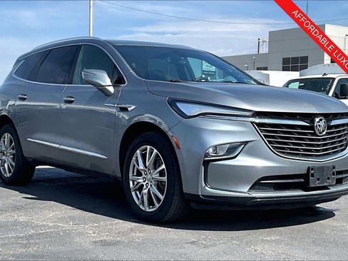 Used 2023 Buick Enclave Essence w/ Experience Buick Package AWD/4WD image 1