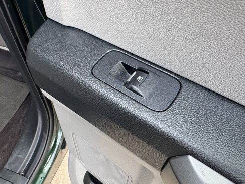 Used 2015 Ford F150 XLT image 33