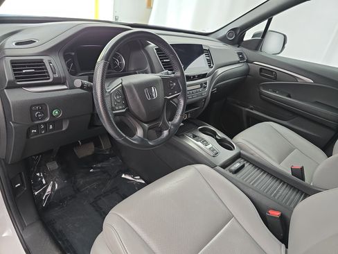 Used 2022 Honda Passport EX-L image 16