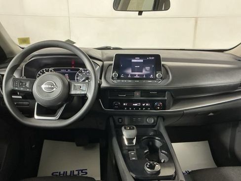 Used 2024 Nissan Rogue SV AWD/4WD image 14