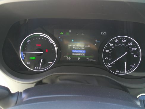 Used 2022 Toyota Sienna Limited image 22