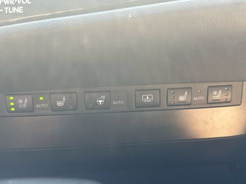 Used 2024 Lexus ES 300h Ultra Luxury w/ Accessory Package (Z2) FWD image 31