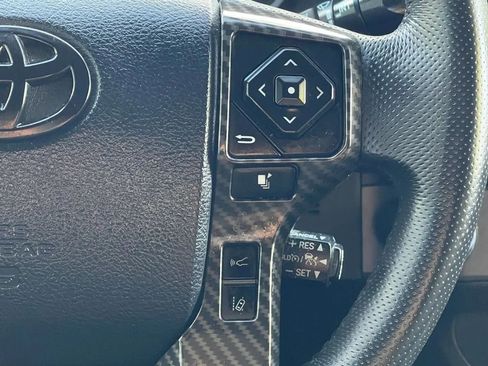 Used 2019 Toyota Tacoma TRD Sport image 29