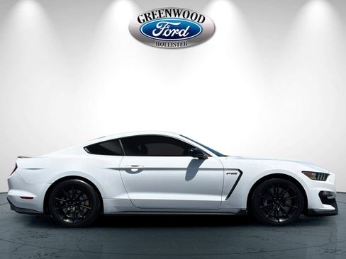 Used 2016 Ford Mustang Shelby GT350 w/ Technology Package RWD image 3