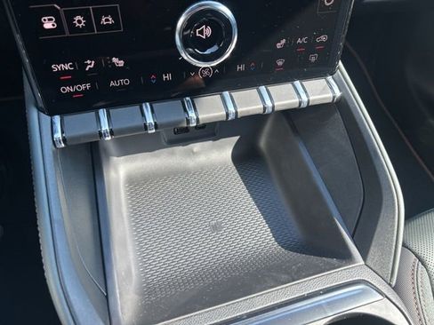 New 2026 GMC Terrain AT4 w/ Technology Package II AWD/4WD image 21