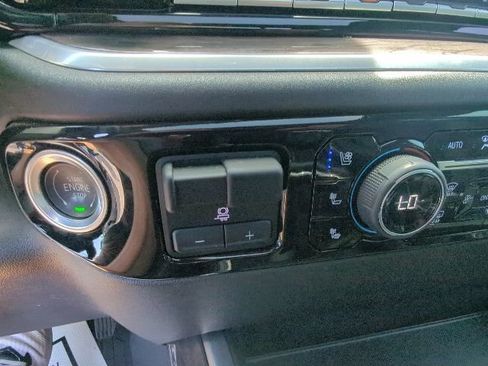 Used 2025 Chevrolet Silverado 1500 LTZ w/ Technology Package AWD/4WD image 20