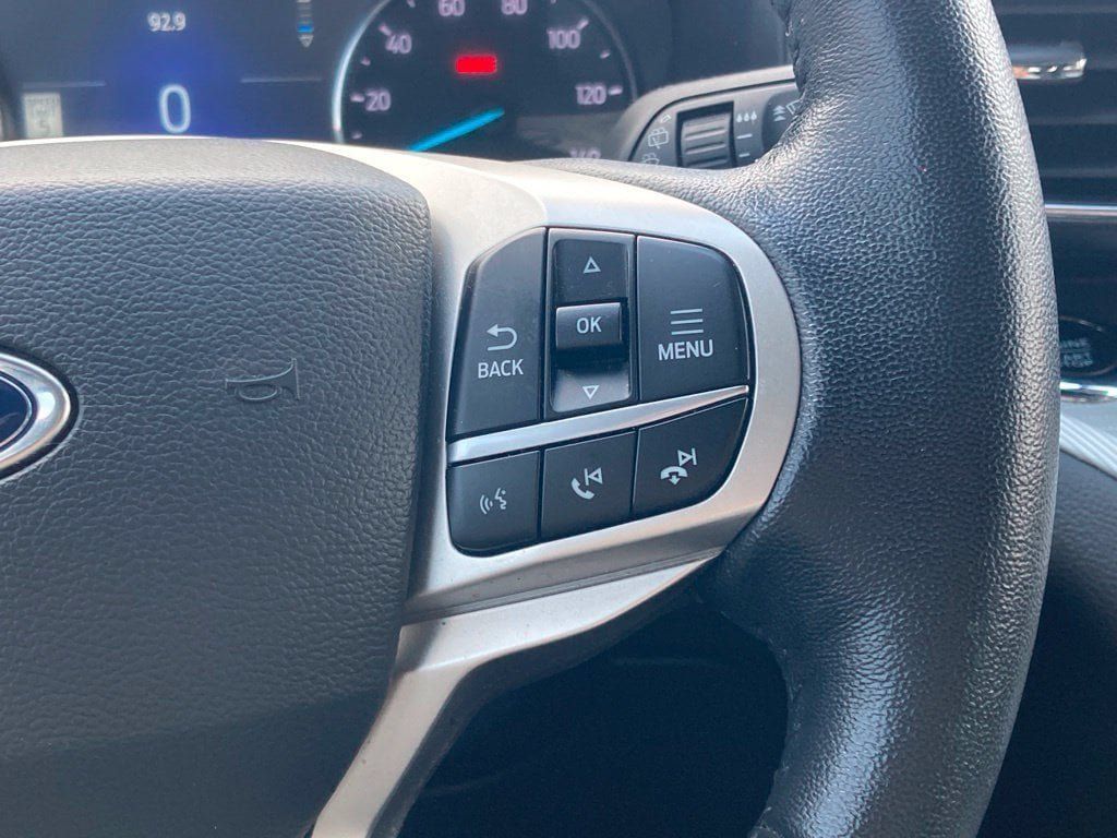 Used 2022 Ford Explorer XLT w/ Equipment Group 202A RWD image 19