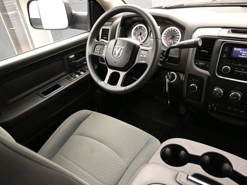 Used 2018 RAM 2500 Tradesman w/ Chrome Appearance Group AWD/4WD image 24