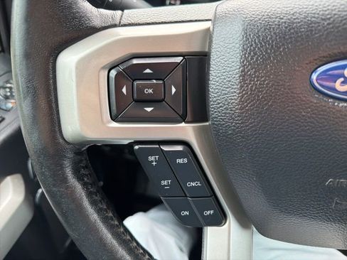 Used 2020 Ford F150 Lariat w/ Equipment Group 502A Luxury AWD/4WD image 20
