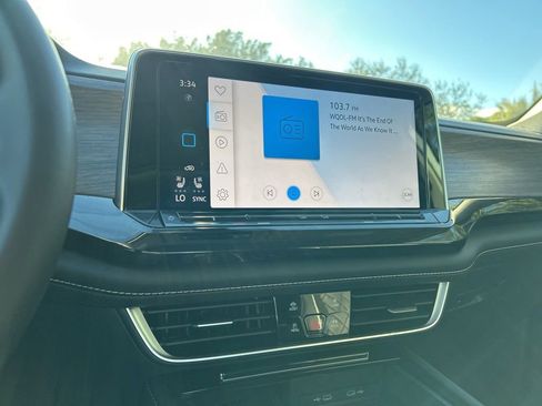 Certified 2025 Volkswagen Atlas SEL Premium R-Line image 33