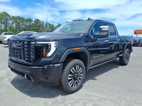 New 2026 GMC Sierra 2500 Denali Ultimate w/ Max Trailering Package AWD/4WD image 3