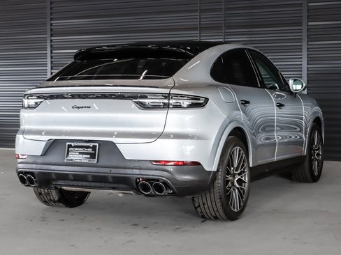 Certified 2023 Porsche Cayenne Coupe image 10