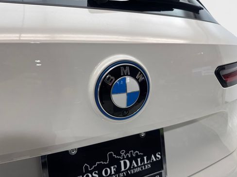 Used 2024 BMW iX xDrive50 w/ Convenience Package AWD/4WD image 21