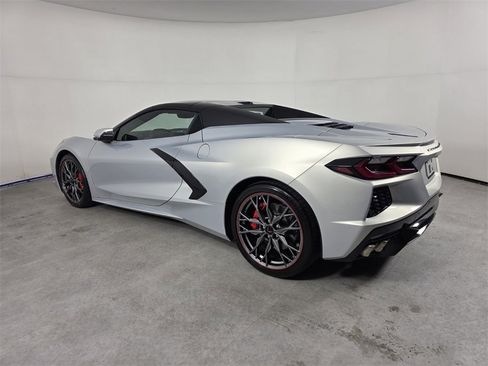 Used 2024 Chevrolet Corvette Stingray image 7