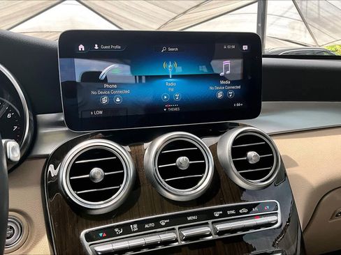 Used 2020 Mercedes-Benz GLC 300 image 35