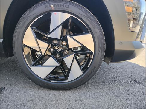 New 2026 Hyundai Kona Limited FWD image 9
