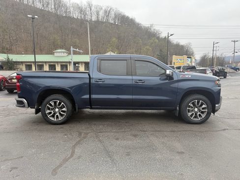 Used 2022 Chevrolet Silverado 1500 LT w/ All Star Edition Plus image 11