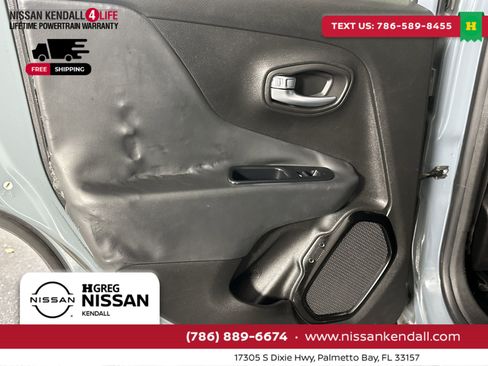 Used 2017 Jeep Renegade Altitude image 36