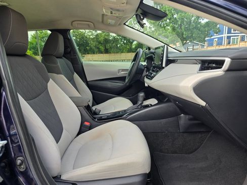 Used 2020 Toyota Corolla LE FWD image 28