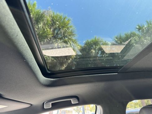 New 2026 Volkswagen Atlas Cross Sport SE image 20