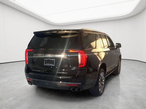Used 2023 GMC Yukon Denali Ultimate AWD/4WD image 6