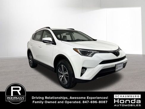 Used 2018 Toyota RAV4 XLE image 3