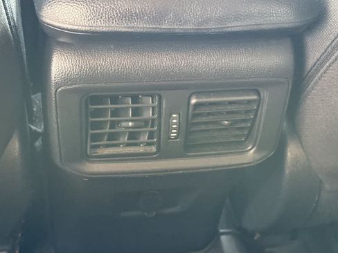 Certified 2021 Toyota RAV4 LE AWD/4WD image 14