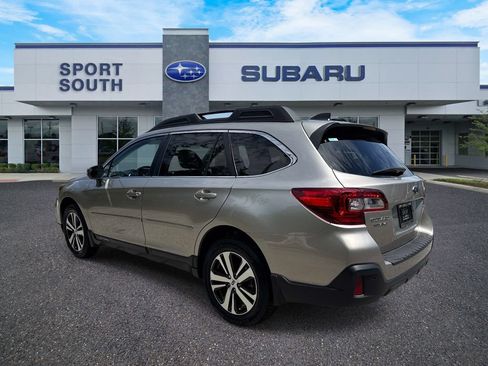 Used 2018 Subaru Outback 2.5i Limited AWD/4WD image 5