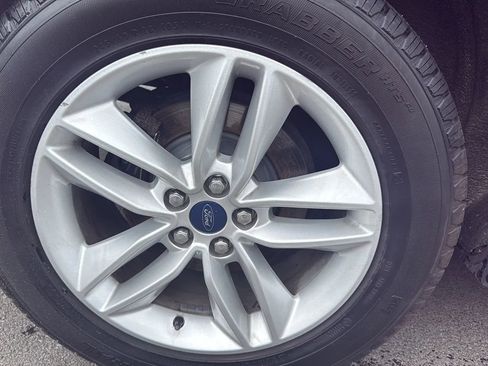 Used 2015 Ford Edge SEL AWD/4WD image 13
