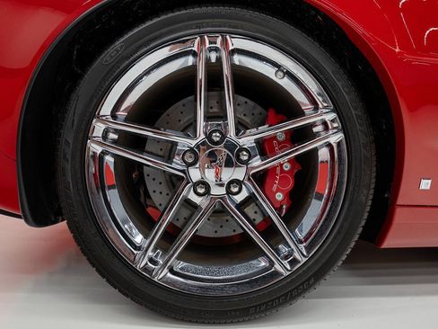 Used 2007 Chevrolet Corvette Z06 w/ Preferred Equipment Group RWD image 69